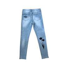 Load image into Gallery viewer, Light Blue Fly In Jeans